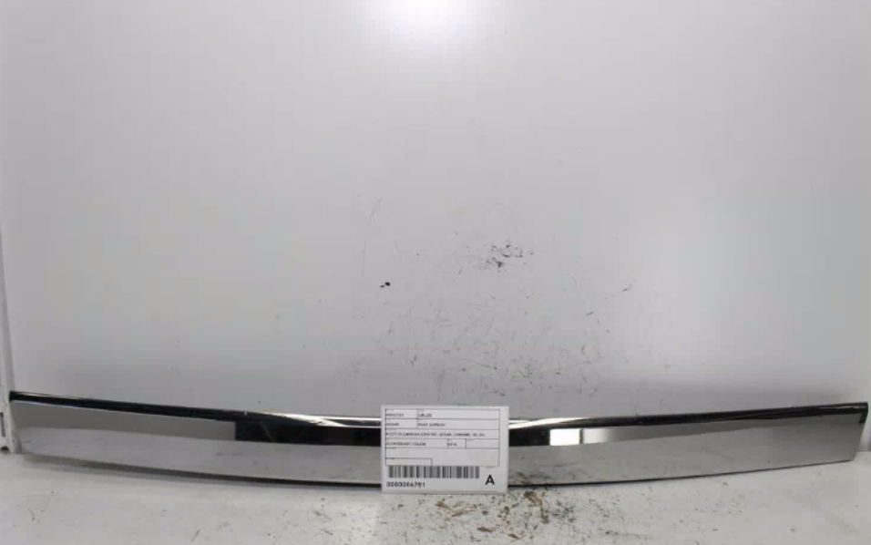 Used Holden, Cruze Rear Garnish Bootlid Garnish (Centre) Sedan Chrome Jg Jh 03/09 01/17 (Aus Only) 2015 – image 1 - All Good Parts