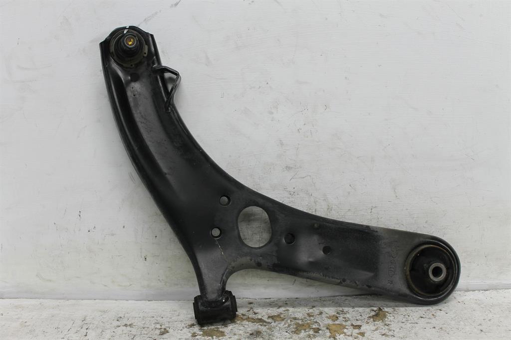 Used Hyundai, Accent Right Front Lower Control Arm Rb 05/11 12/19 2017 – image 1 - All Good Parts