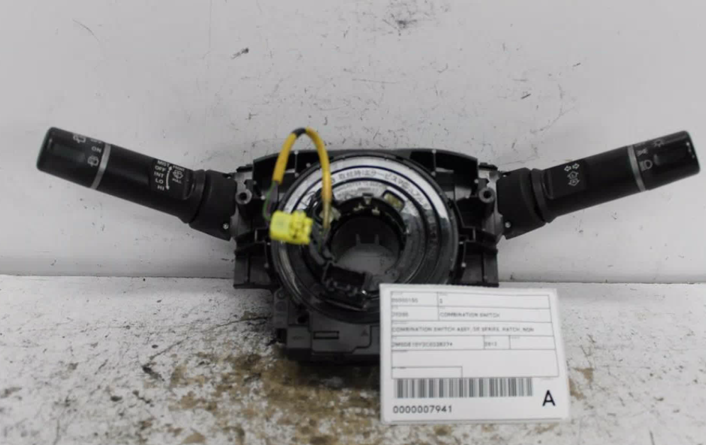 Used Mazda, 2 Combination Switch Combination Switch Assy De Series Hatch Non Foglamp Type 09/07 09/14 2012 – image 1 - All Good Parts