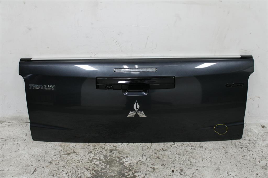 Used Mitsubishi, Triton Bootlid/Tailgate Tailgate Mr Small Handle W/ Reverse Camera & Brake Lamp Type 03/15 10/23 2021 – image 1 - All Good Parts