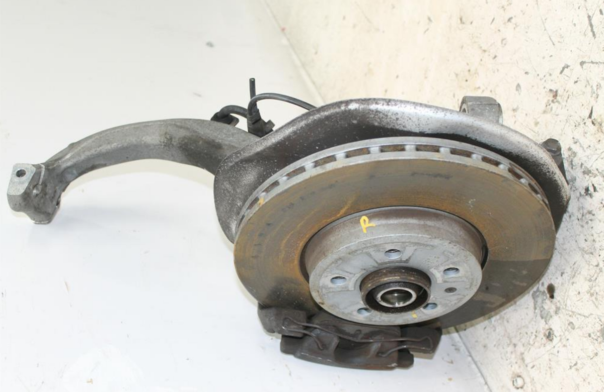 Used Audi, A4 Right Front Hub Assembly B8 8K Fwd/Awd 02/08 01/16 2012 – image 1 - All Good Parts
