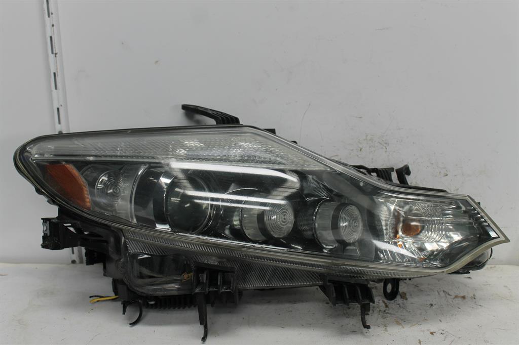 Used Nissan, Murano Right Headlamp Z51 Xenon Type 09/11 01/15 2011 – image 1 - All Good Parts