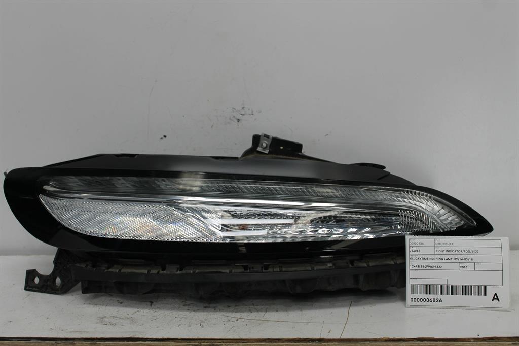 Used Jeep, Cherokee Right Indicator/Fog/Side Kl Daytime Running Lamp 02/14 03/18 2016 – image 1 - All Good Parts