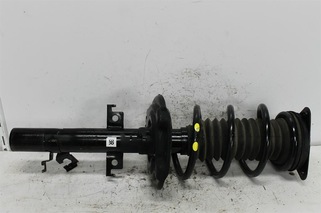 Used Nissan, Xtrail Right Front Strut T32 2.0/2.5 Petrol 02/14 07/22 2018 – image 1 - All Good Parts