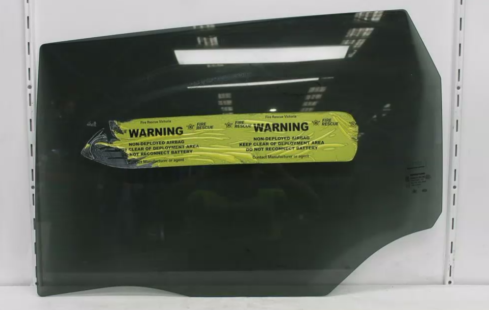 Used Ssangyong, Rexton Left Rear Door Window Y400 10/18 2023 – image 1 - All Good Parts