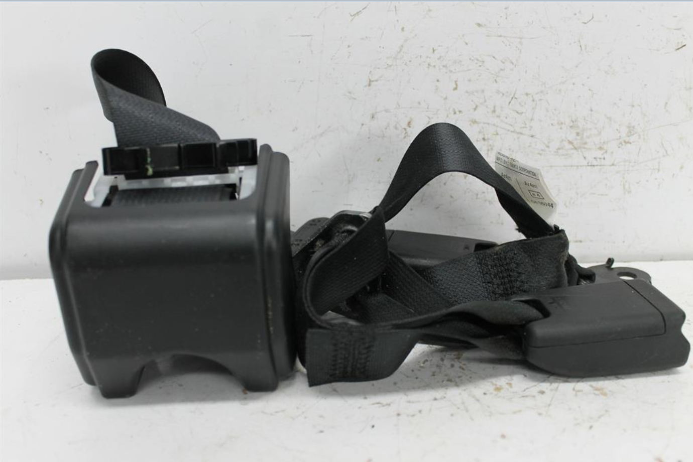 Used Nissan, Xtrail Seat Belt Centre Rear Assy (Belt And Stalk) T31 09/07 12/13 2011 – image 1 - All Good Parts