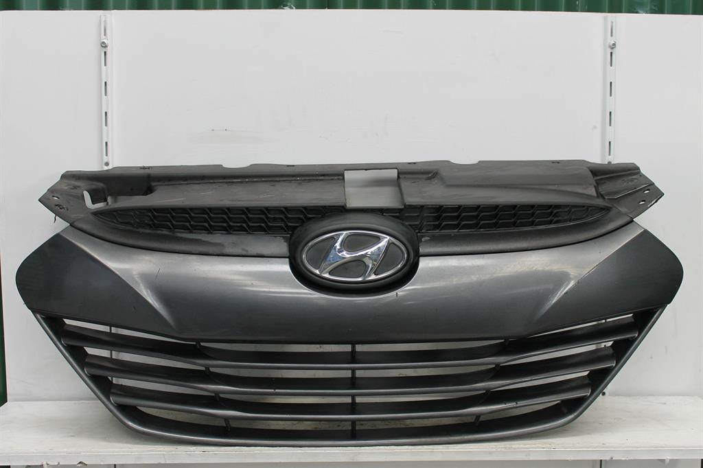 Used Hyundai, IX35 Grille Radiator Grille Lm Series Active 11/09 01/16 2010 – image 1 - All Good Parts