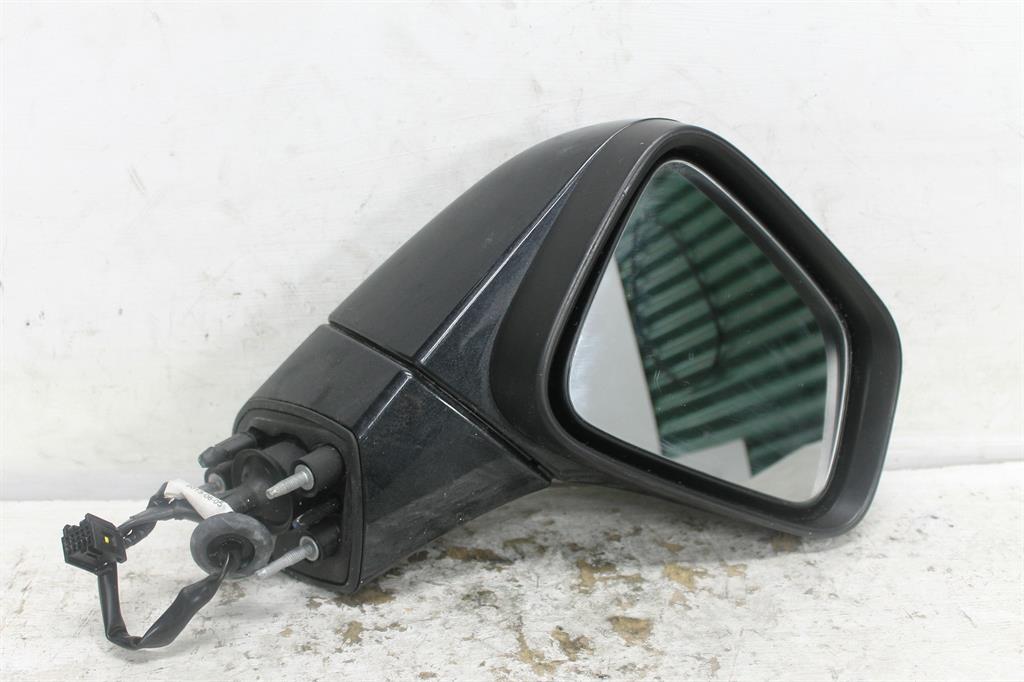 Used Holden, Trax Right Door Mirror Tj Series Ltz 08/13 08/16 2013 – image 1 - All Good Parts