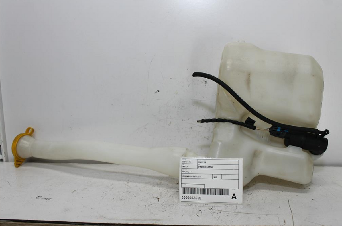 Used Renault, Master Washer Bottle X62 09/11 2018 – image 1 - All Good Parts