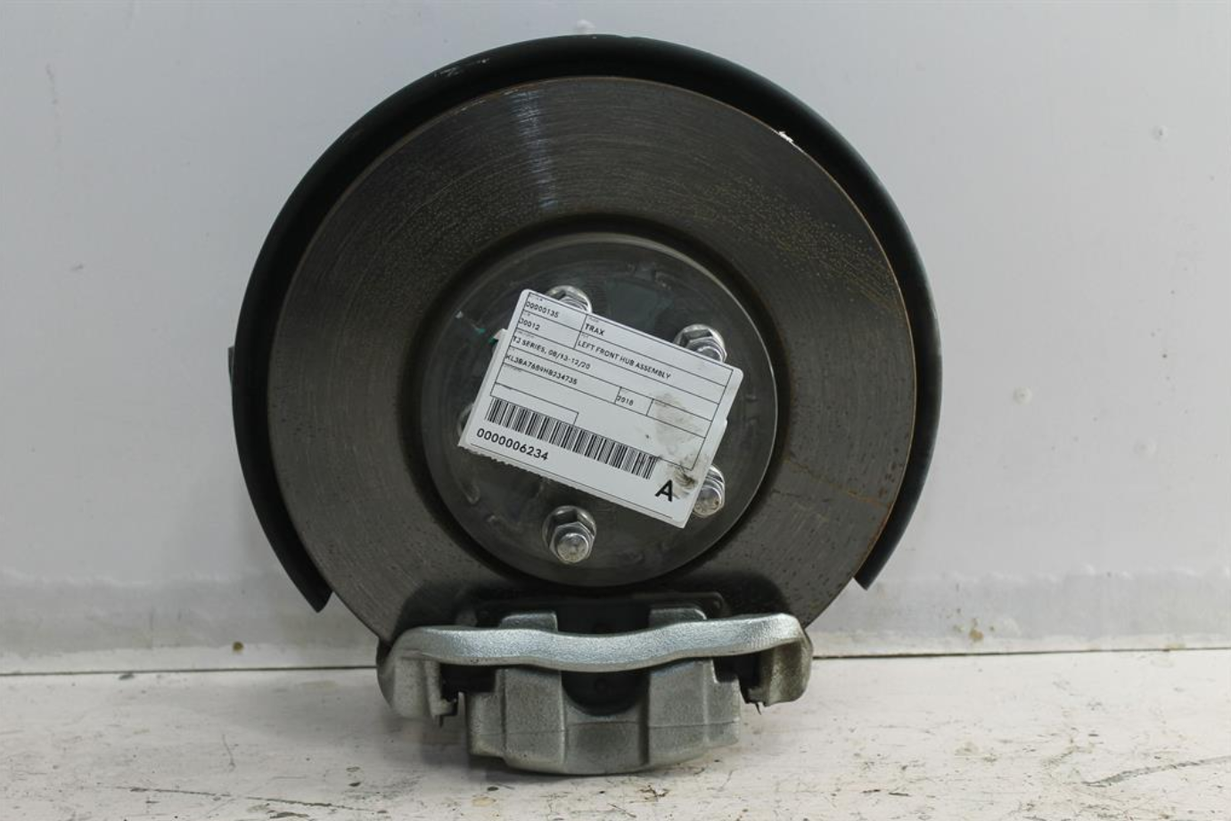 Used Holden, Trax Left Front Hub Assembly Tj Series 08/13 12/20 2018 – image 1 - All Good Parts