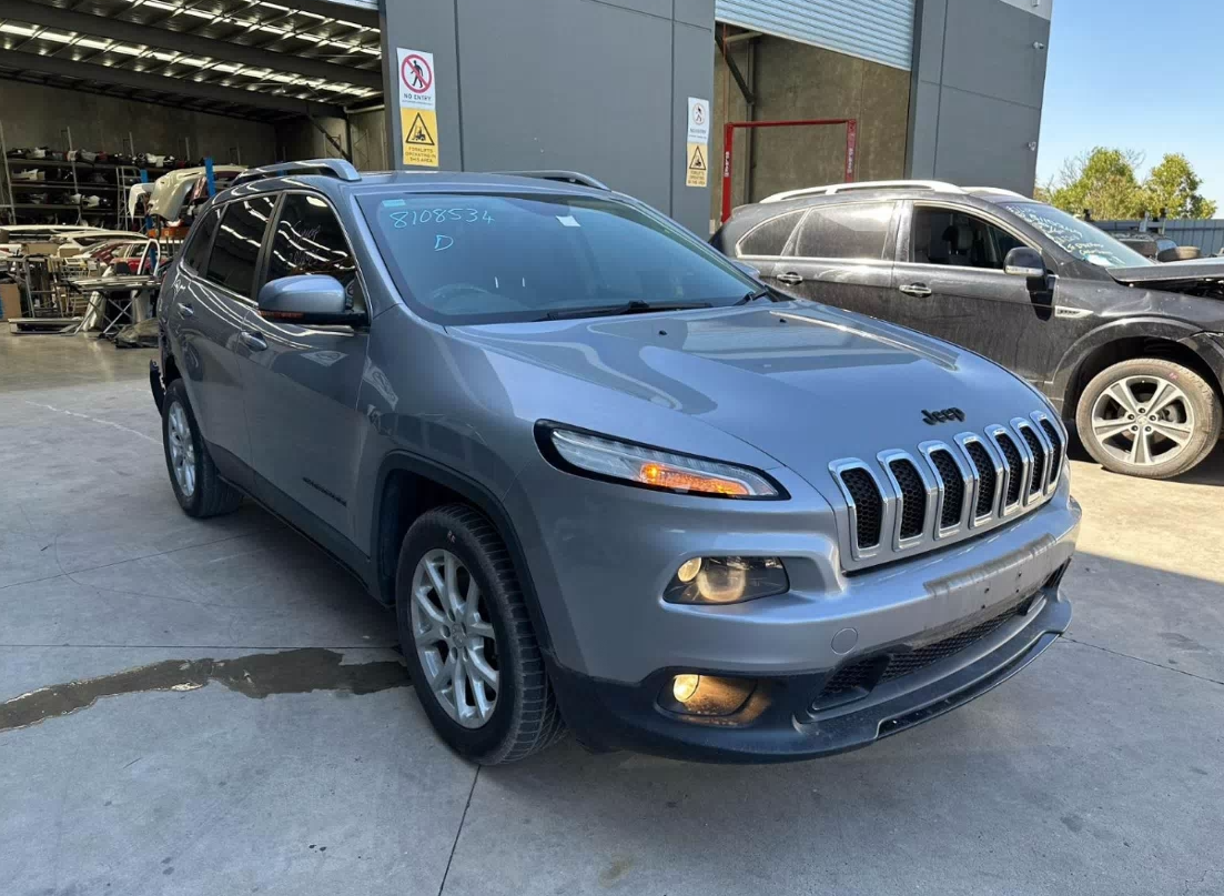 Used Jeep , Cherokee Engine , Petrol, 3.2, Pentastar, Kl, 02/14-11/22  – main images - All Good Parts