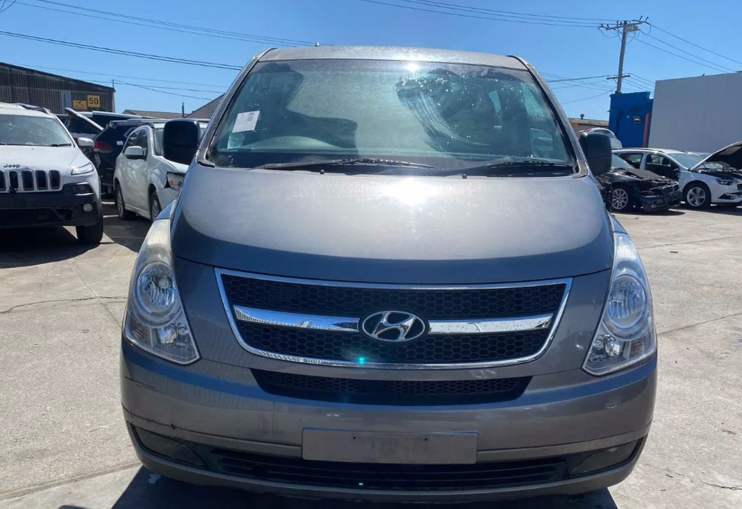Used Hyundai, Imax Trans/Gearbox , Auto, Petrol, 2.4, G4Kg, 4 Speed, Tq, 11/07-05/18 – main images - All Good Parts
