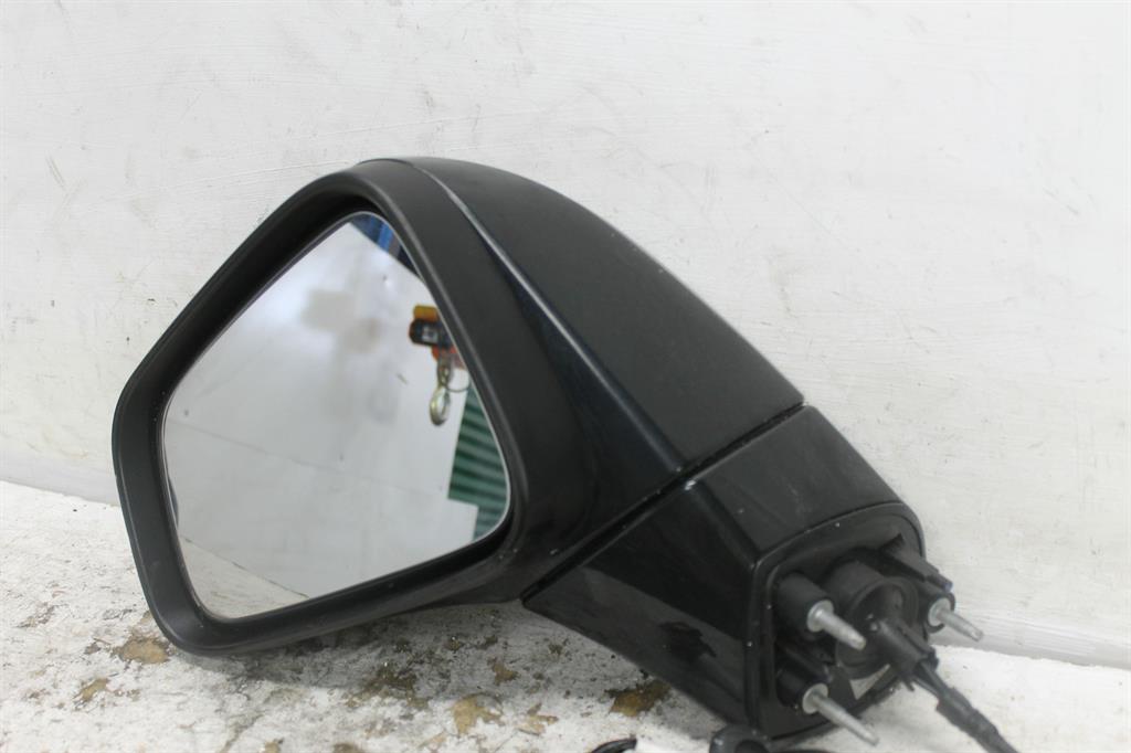 Used Holden, Trax Left Door Mirror Tj Series Ltz 08/13 08/16 2013 – image 1 - All Good Parts