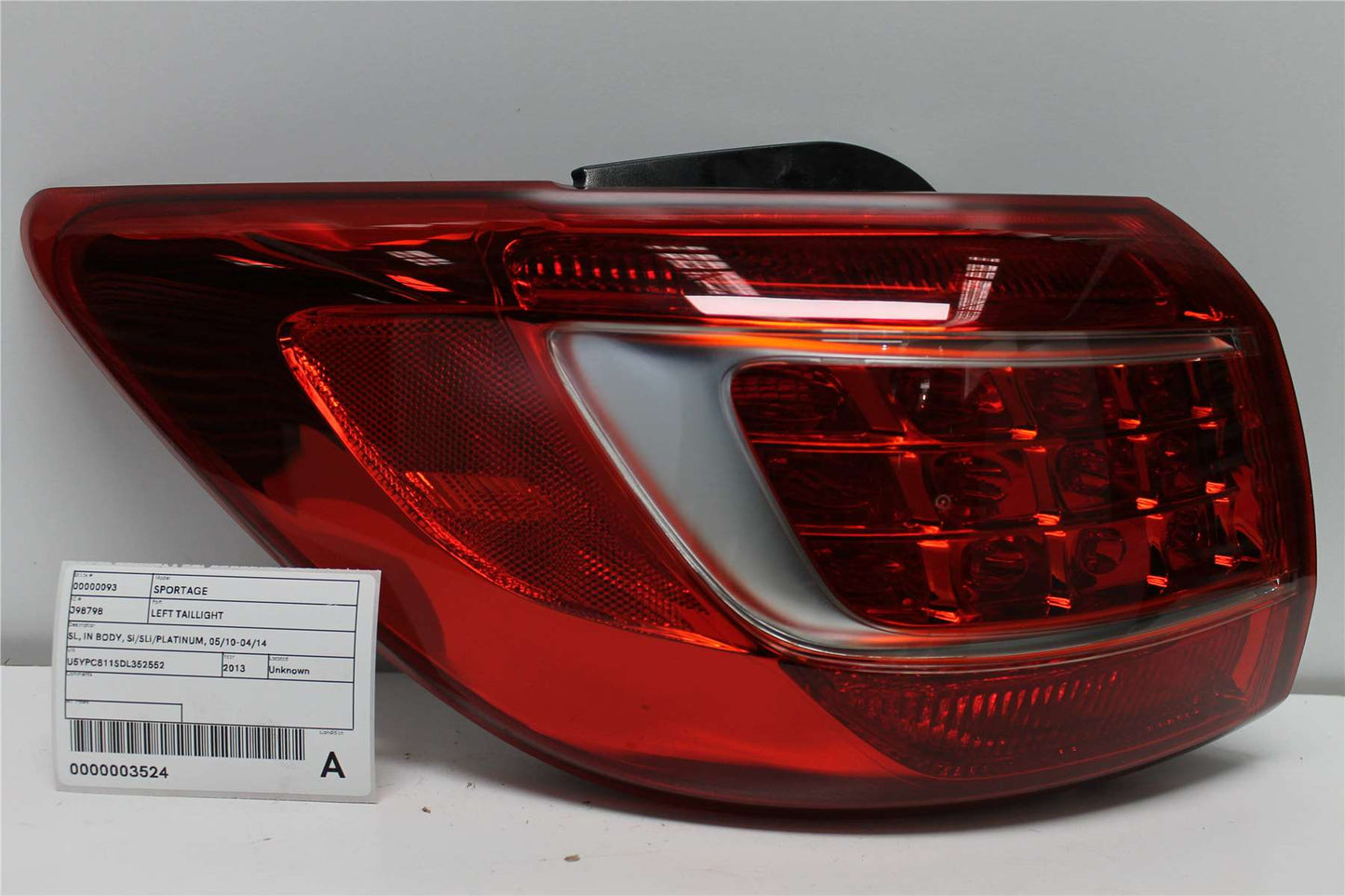 Used Kia, Sportage Left Taillight Sl In Body Si/Sli/Platinum 05/10 04/14 2013 – image 1 - All Good Parts
