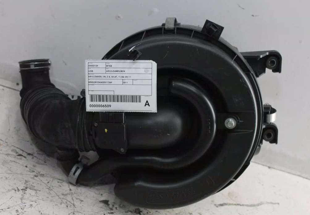 Used Mazda, Bt50 Air Cleaner/Box Air Cleaner Un 2.5 Wlat 11/06 09/11 2011 – image 1 - All Good Parts