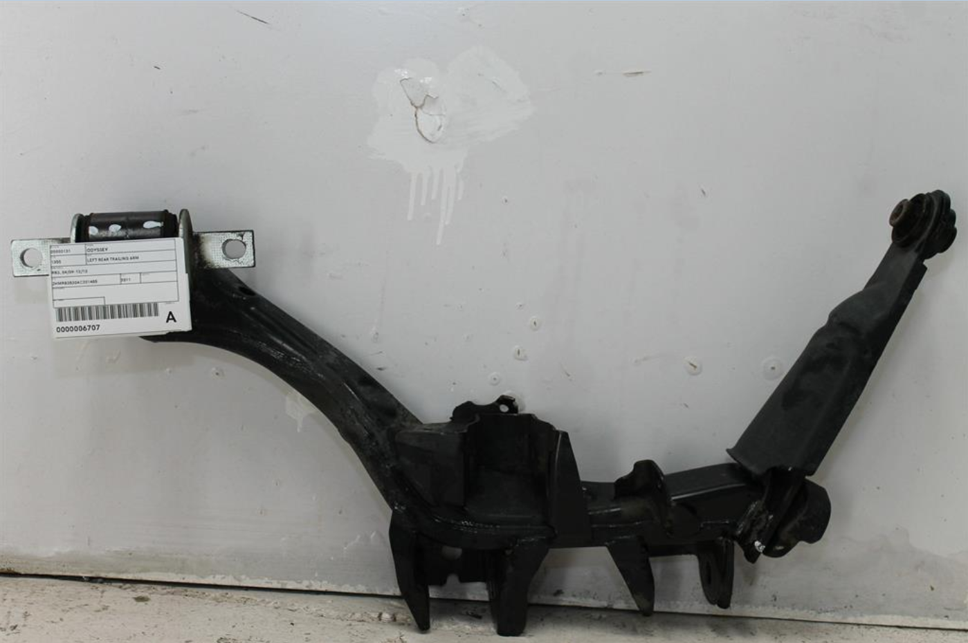 Used Honda, Odyssey Left Rear Trailing Arm Rb3 04/09 12/13 2011 – image 1 - All Good Parts