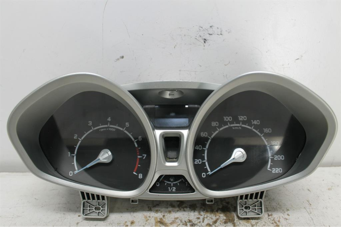 Used Ford, Ecosport Instrument Cluster Instrument Cluster Auto T/M Titanium/Trend Silver Type Bk 11/13 09/17 2014 – image 1 - All Good Parts