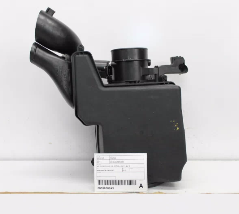 Used Ford, Focus Air Cleaner/Box Air Cleaner Lw 2.0 Petrol 05/11 08/15 2013 – image 1 - All Good Parts
