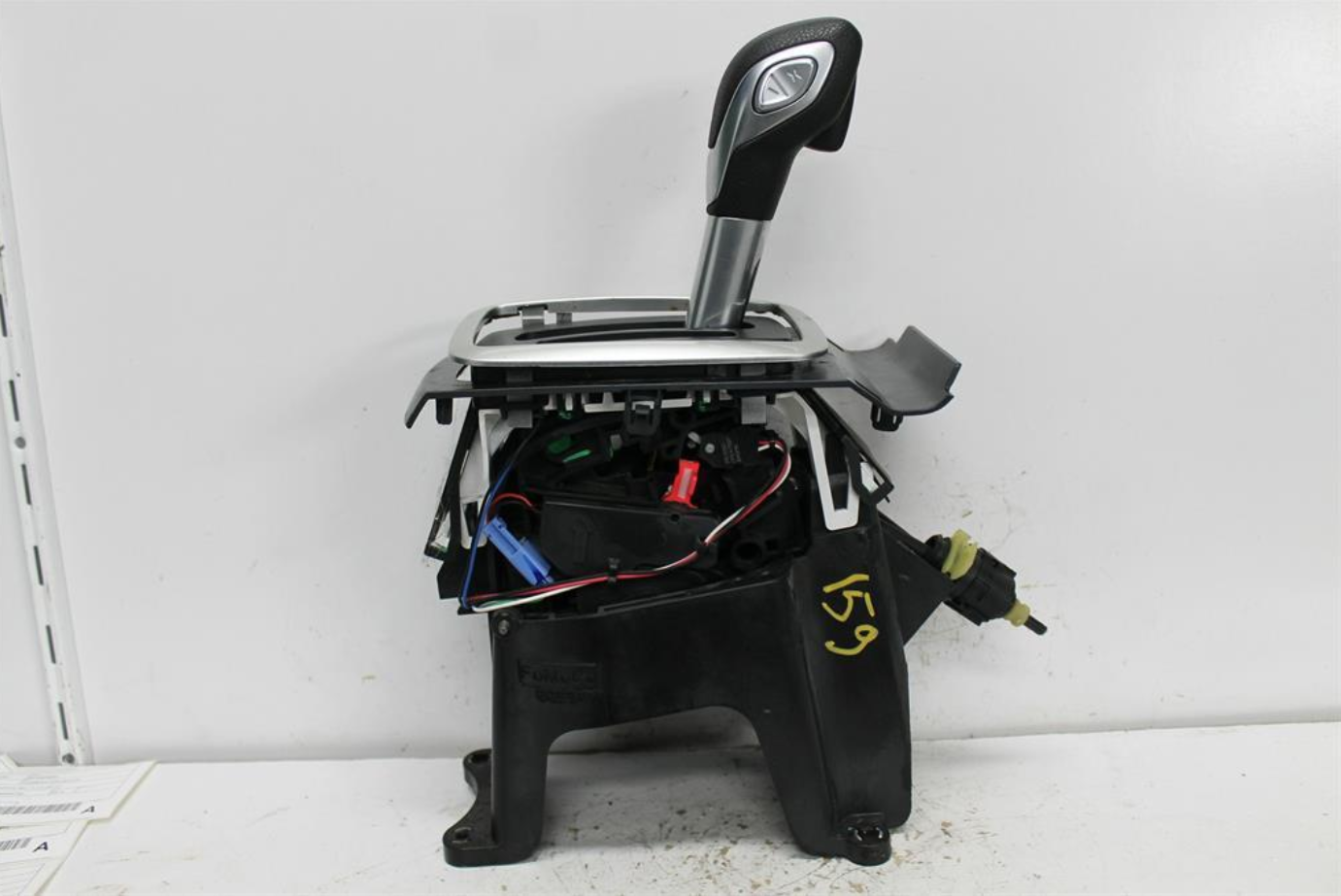 Used Ford, Ecosport Gear Stick/Shifter Auto Shifter Bk Bl 11/13 01/20 2013 – image 1 - All Good Parts
