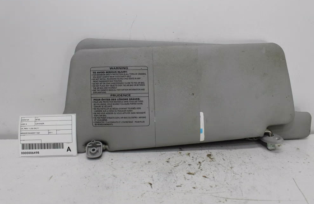 Used Mazda, Bt50 Sun Visor Un Pair 11/06 09/11 2011 – image 1 - All Good Parts