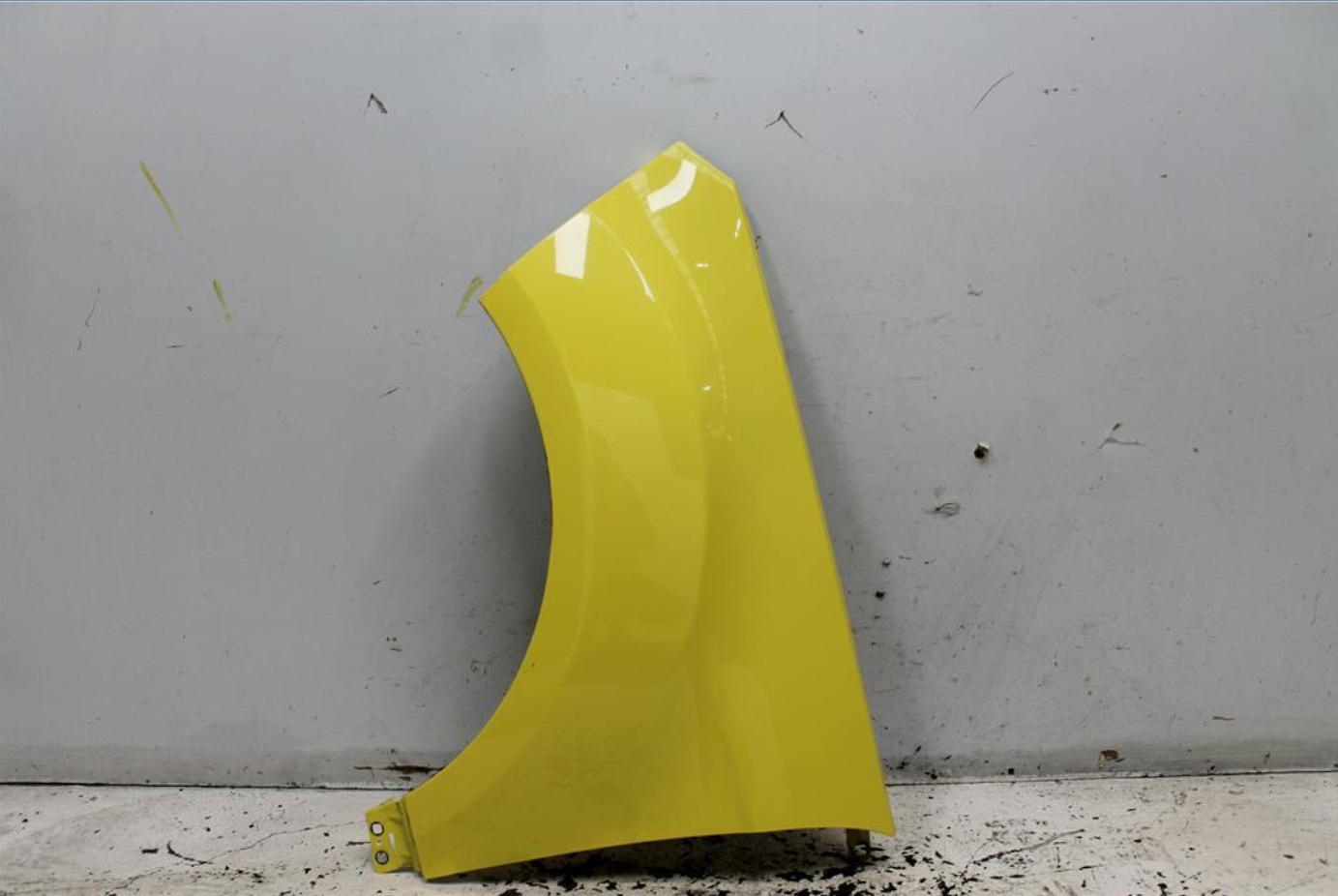 Used Ford, Ecosport Left Guard Bk 11/13 09/17 2013 – image 1 - All Good Parts