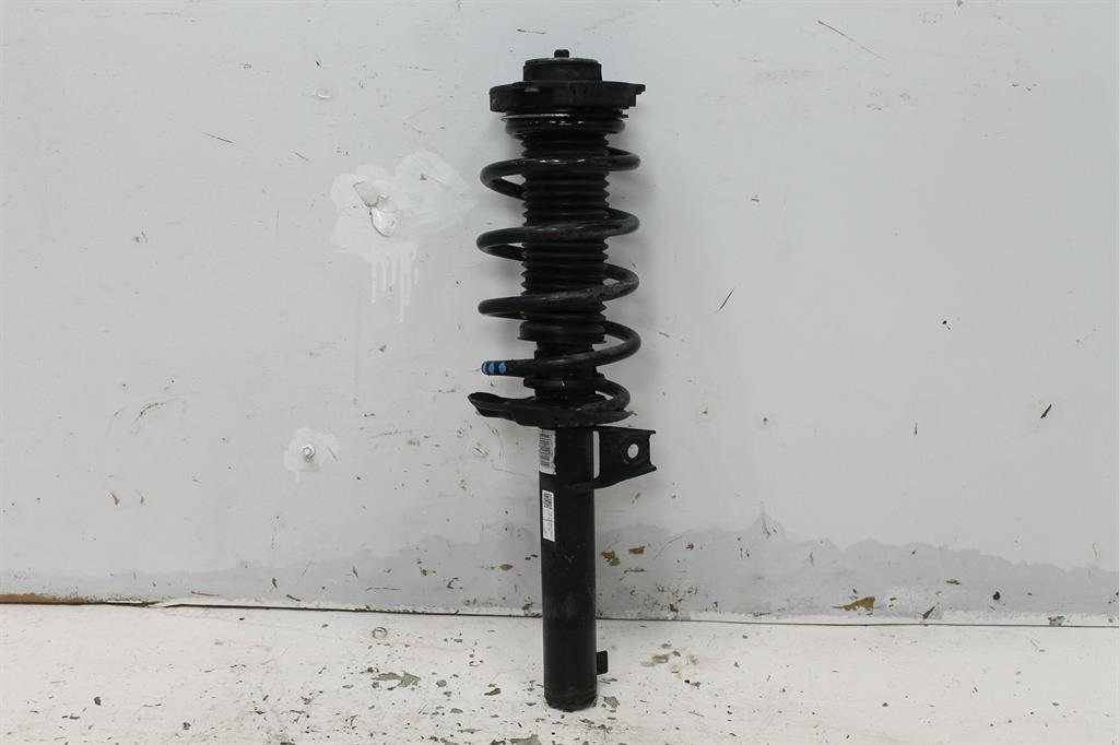 Used Skoda, Yeti Right Front Strut 5L 09/11 12/17 2011 – image 1 - All Good Parts