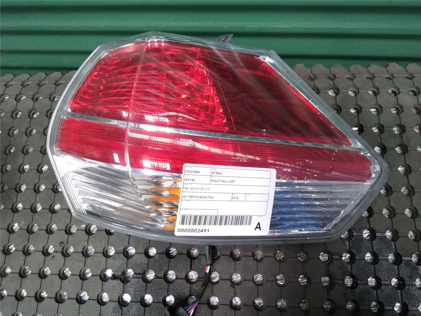 Nissan, Xtrail Right Taillight T32 02/14 01/17