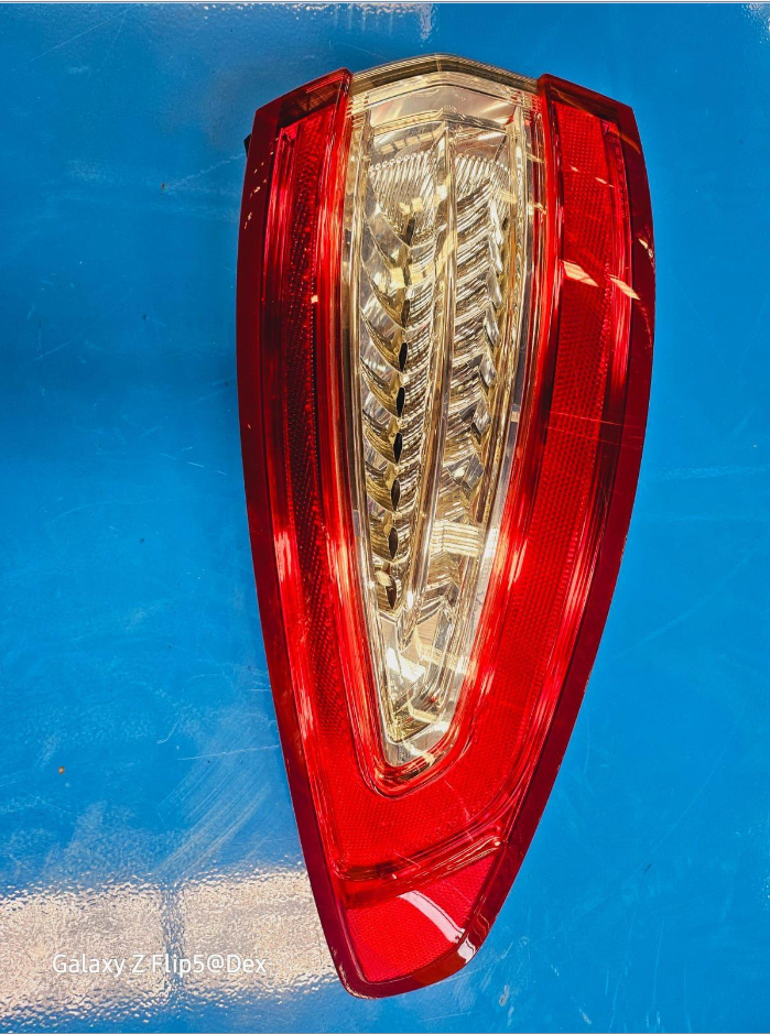Used Ford, Mondeo Right Taillight Md Hatch 09/14 03/18 2015 – image 1 - All Good Parts
