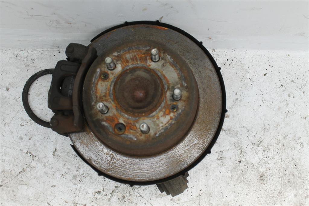 Used Hyundai, IX35 Right Rear Hub Assembly Lm Series 2Wd Abs Type 11/09 09/13 2010 – image 1 - All Good Parts