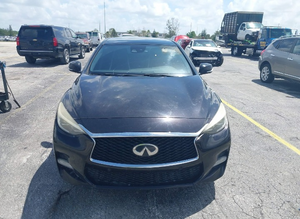 Infiniti QX30