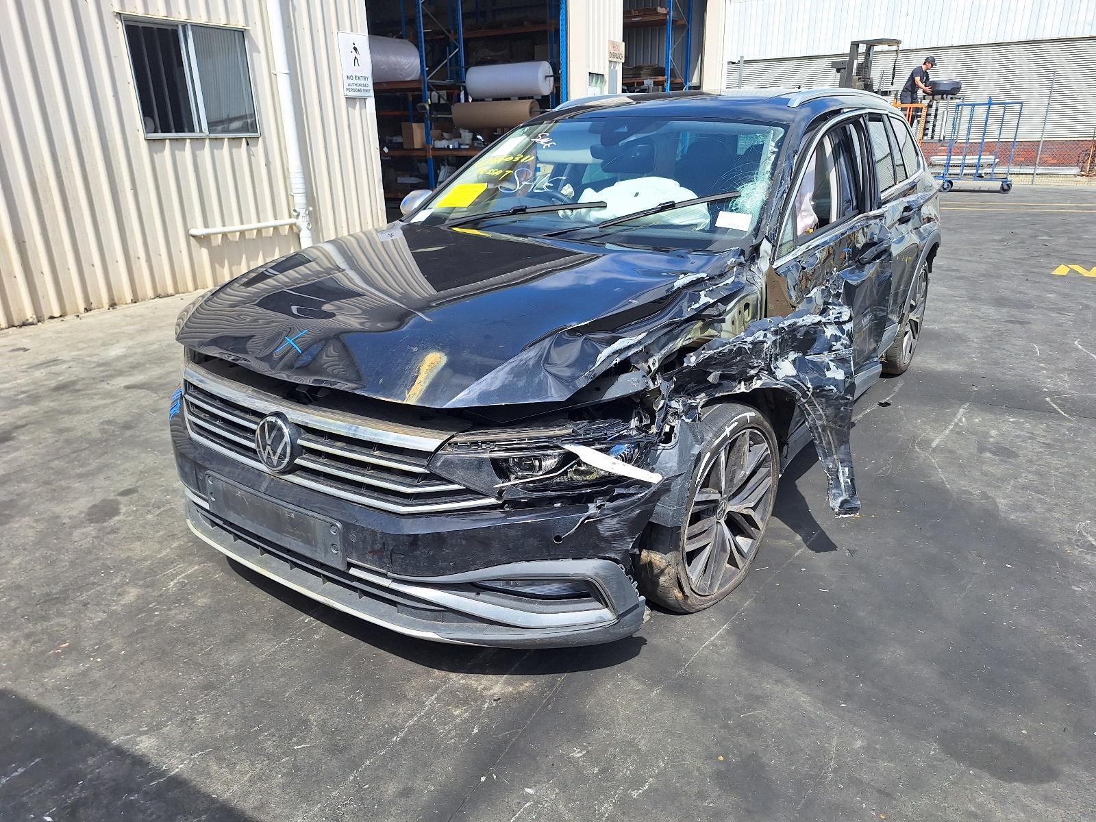 Used Volkswagen, Passat  Engine , Petrol, 2.0, Turbo, Chhb Code, B8/Mk7, 05/16  – image 2 - All Good Parts