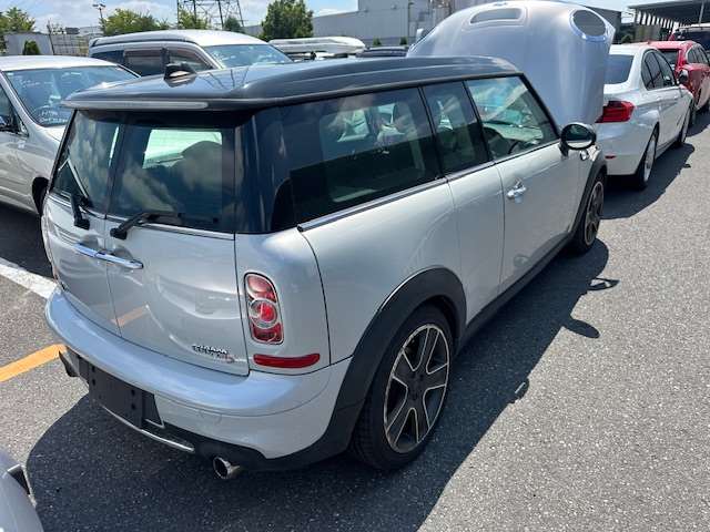 Used MINI, Cooper Bonnet R55/R56/R57 Has Scoop (Cooper S And Cooper Works), 02/07 05/15 2011 – image 5 - All Good Parts