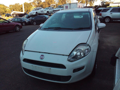 Fiat, Punto Left Headlamp , Non Blacked Out Surrounds Type, Pop, 08/13-12/15