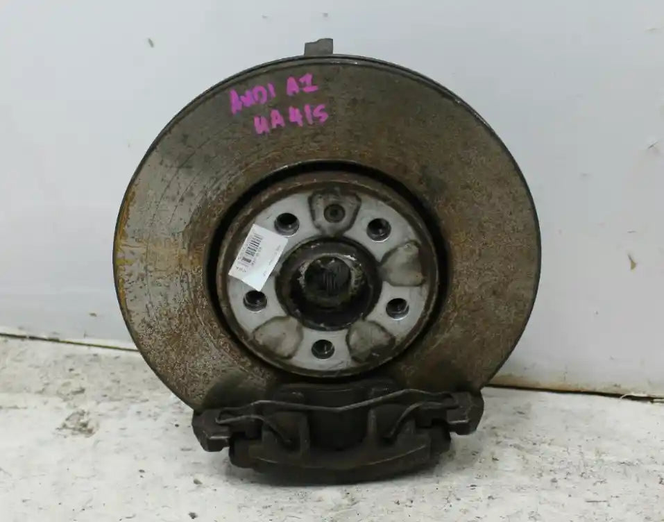 Used Audi, A1 Left Front Hub Assembly 8X 12/10 02/15 2011 – image 1 - All Good Parts