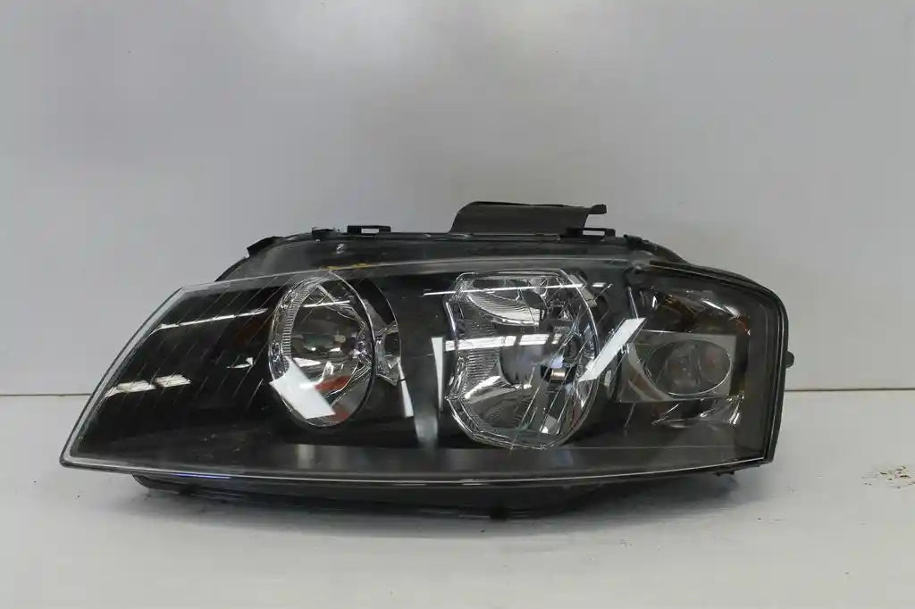 Used Audi, A3 Left Headlamp A3 8P Halogen Type 06/04 07/08 2005 – image 1 - All Good Parts
