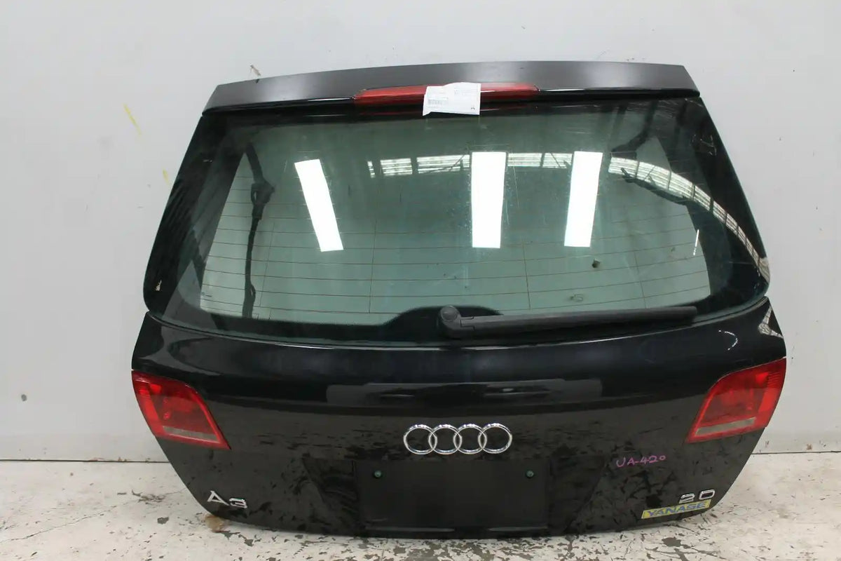 Used Audi, A3 Bootlid/Tailgate Tailgate 8P A3/S3 5Dr Hatch Non Spoiler Type 02/05 04/13 2005 – main images - All Good Parts