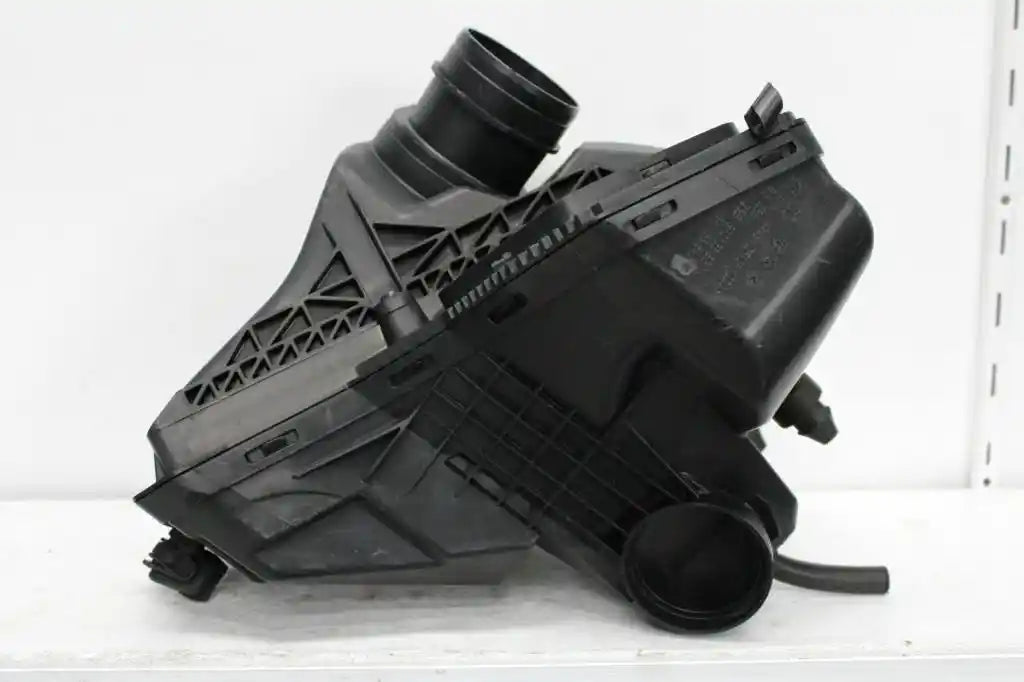 Used Audi, A4 Air Cleaner/Box Air Cleaner, B8 8K, 1.8/2.0, Petrol, 02/08-01/16 J12570 2012 – main images - All Good Parts