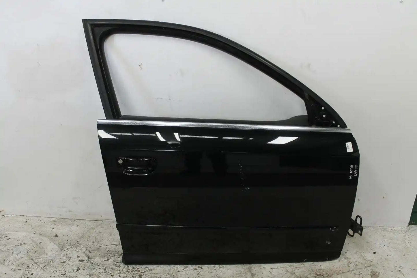 Audi, A4 Right Front Door B7 (A4/S4/Rs4) Sedan 11/04 03/08