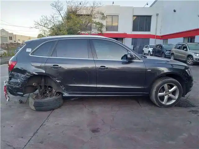 Audi, Q5 Left Front Door 8R 03/09 08/13