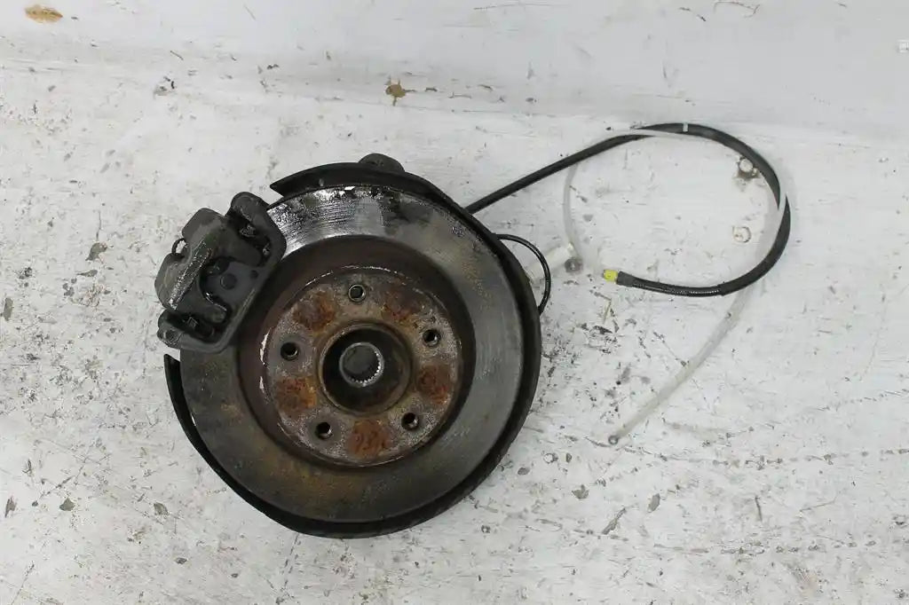 Used BMW, 3 Series Right Rear Hub Assembly E90/E91/E92/E93 320D/320I 03/05 09/13 2005 – image 1 - All Good Parts