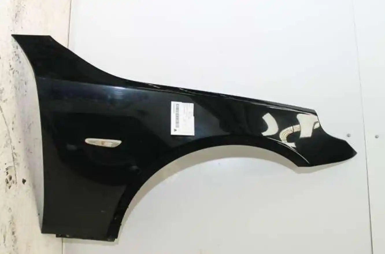 BMW, 5 Series Right Guard E60 Std Type 10/03 04/10