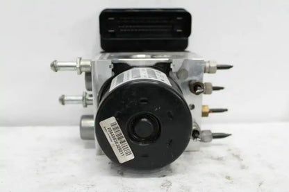 Used Dodge, Nitro Abs Pump/Modulator Petrol, 3.7, Ka, 06/07-12/11 J6734 2011 – main images - All Good Parts