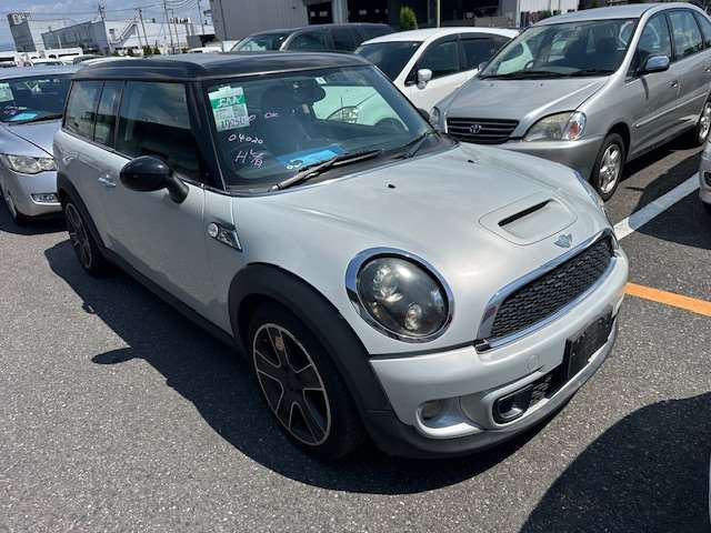 Used MINI, Cooper Bonnet R55/R56/R57 Has Scoop (Cooper S And Cooper Works), 02/07 05/15 2011 – image 3 - All Good Parts