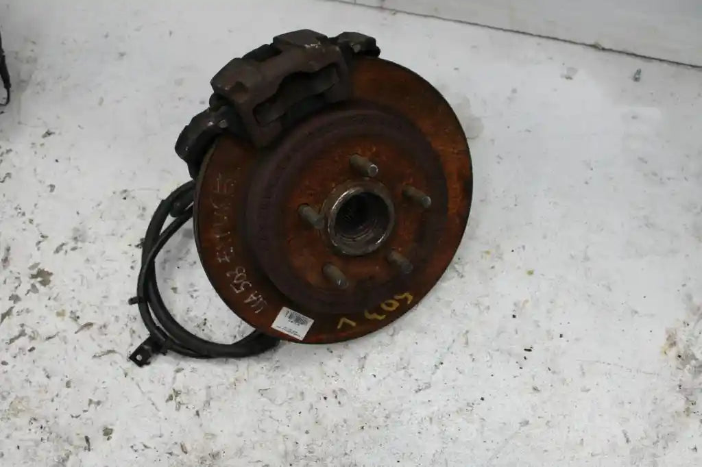 Used Ford, Explorer Left Rear Hub Assembly Ut-Uz, 18Mm Panhard Rod Bush Type, 10/01-08/05 J99616 2005 – main images - All Good Parts