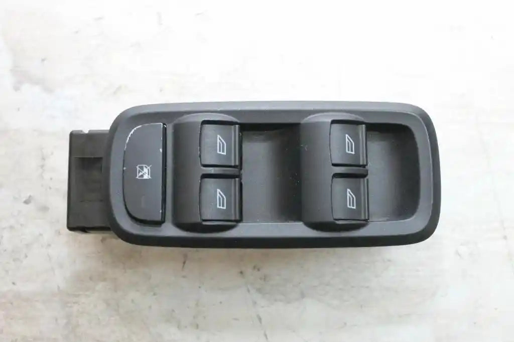 Used Ford, Fiesta Power Window Switch Rh Front (Master Switch) 5Dr/4Dr Control Type Ws Wt 07/08 08/13 2010 – main images - All Good Parts
