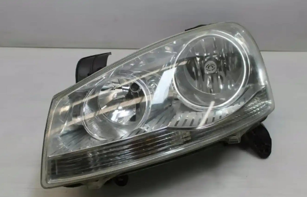 Used GWM, V200/V240 Left Headlamp K2 04/11 01/15 2012 – main images - All Good Parts