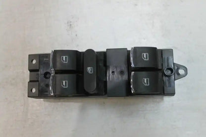 Used Haval, H2 Power Window Switch Rh Front (Master Switch), 06/15-02/21 J90890 2017 – main images - All Good Parts