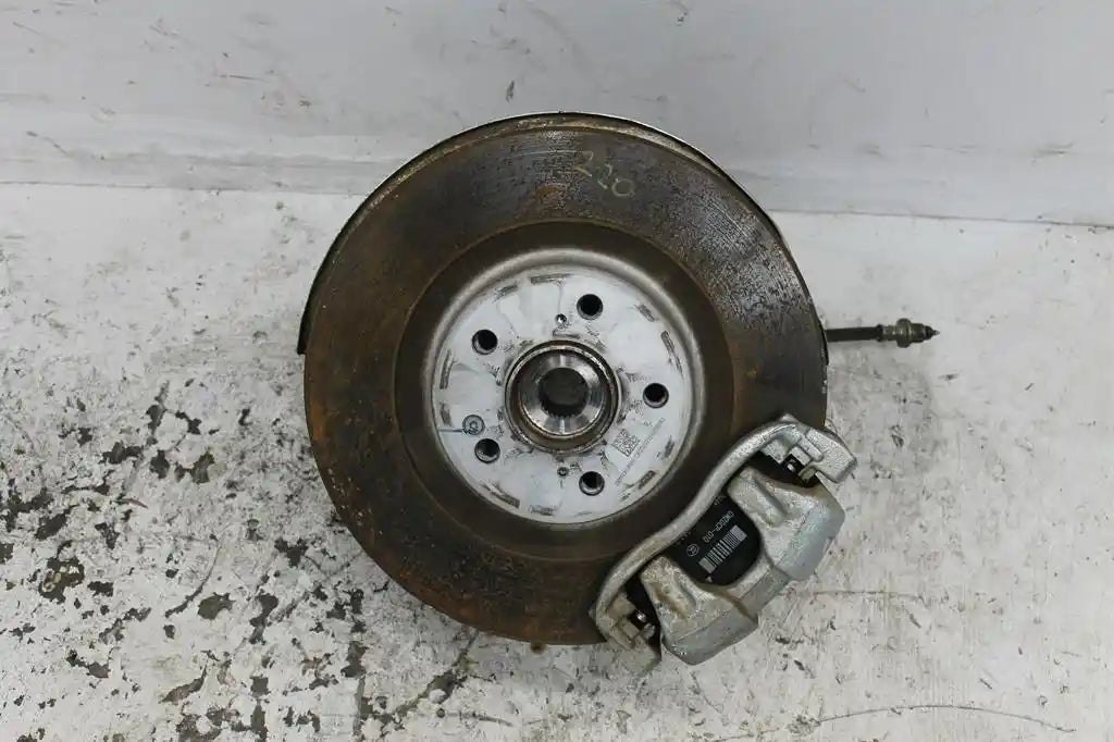 Used Haval, H6 Right Front Hub Assembly B01 Awd/2Wd 02/21 2022 – image 1 - All Good Parts