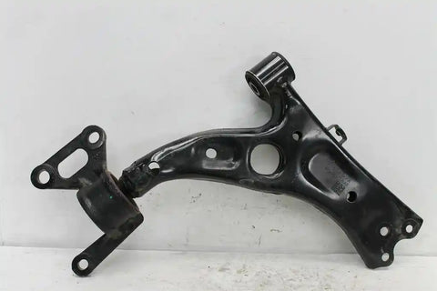 Haval, H6 Right Front Lower Control Arm B01/B03 02/21