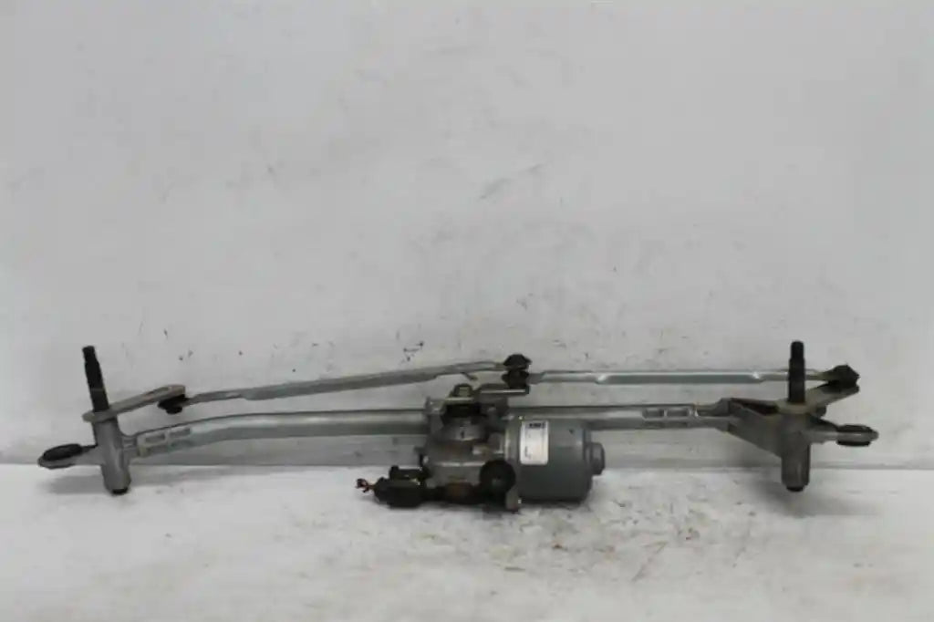 Used Haval, H6 Wiper Motor Front B01 02/21 2022 – image 1 - All Good Parts